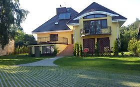 Villa Jura Pokoje Goscinne